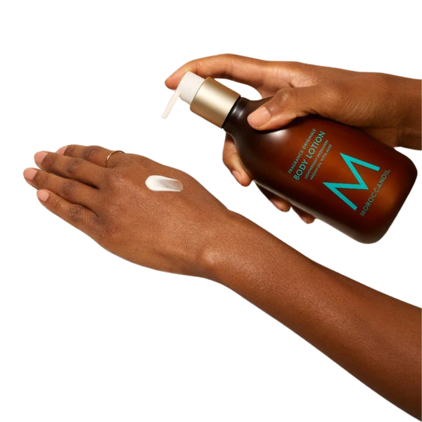 קרם לגוף - תחליב גוף MOROCCANOIL שמן מרוקאי 360 מ"ל מאת שמן מרוקאי MOROCCANOIL | | אידיאלית ל- היגיינת הגוף שמן מרוקאי | מושלמת ל- {{ product_use_case }}